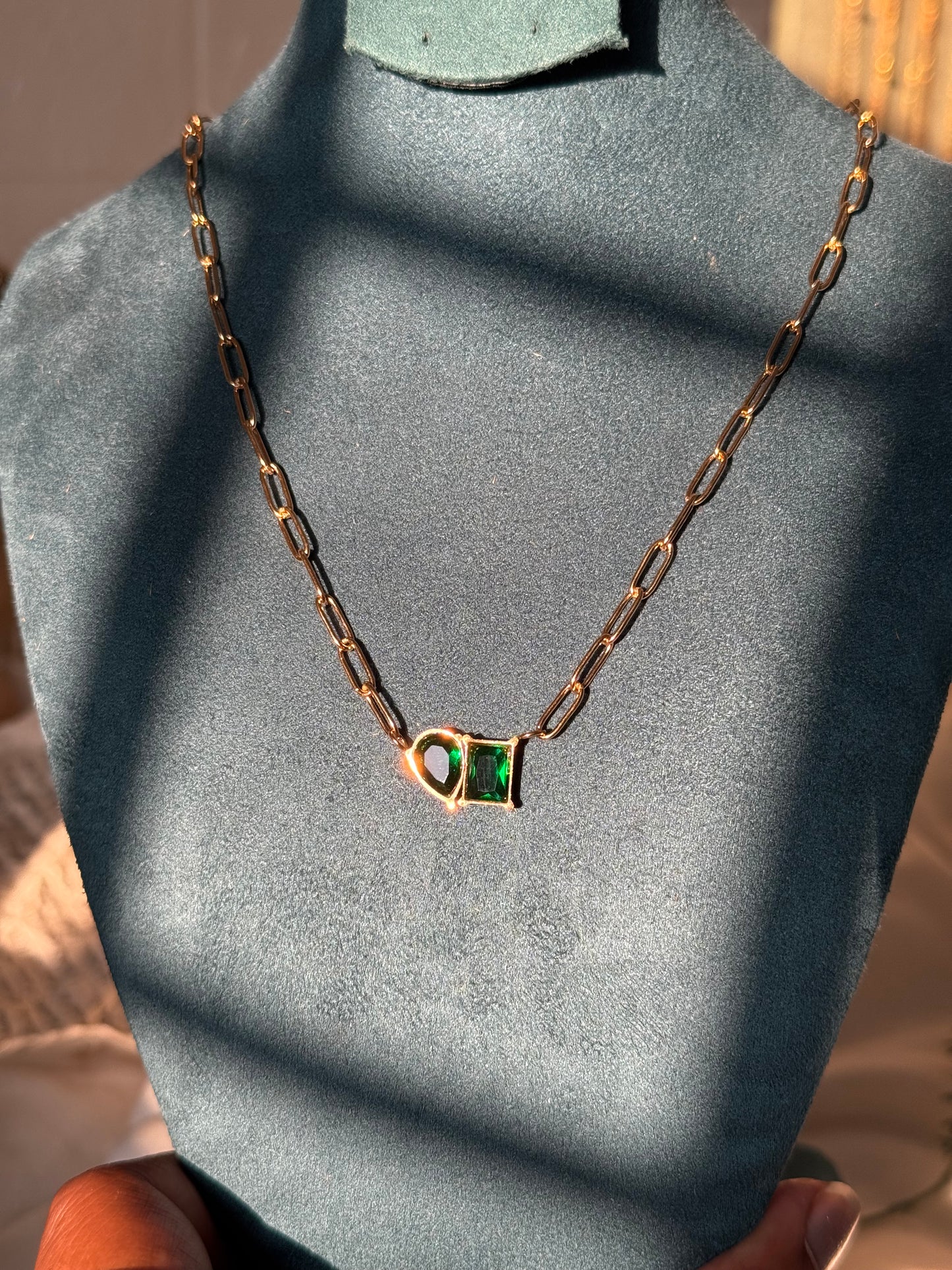 Emerald In Link chain