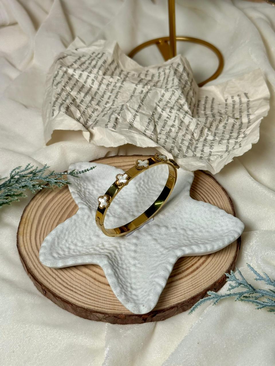 Premium Clover Lined Bangle - White