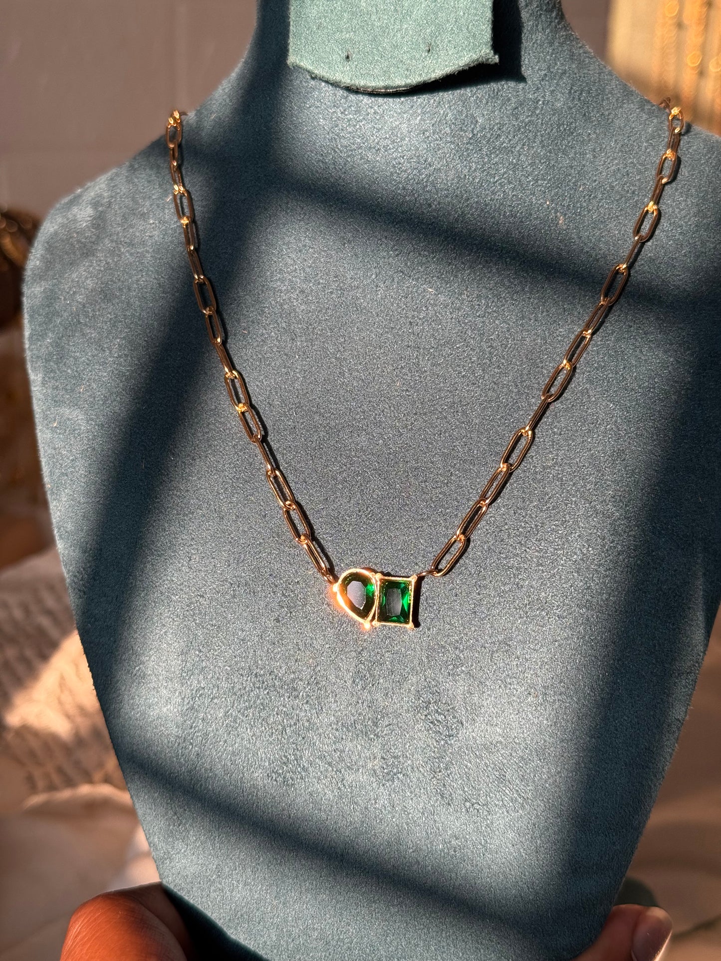 Emerald In Link chain