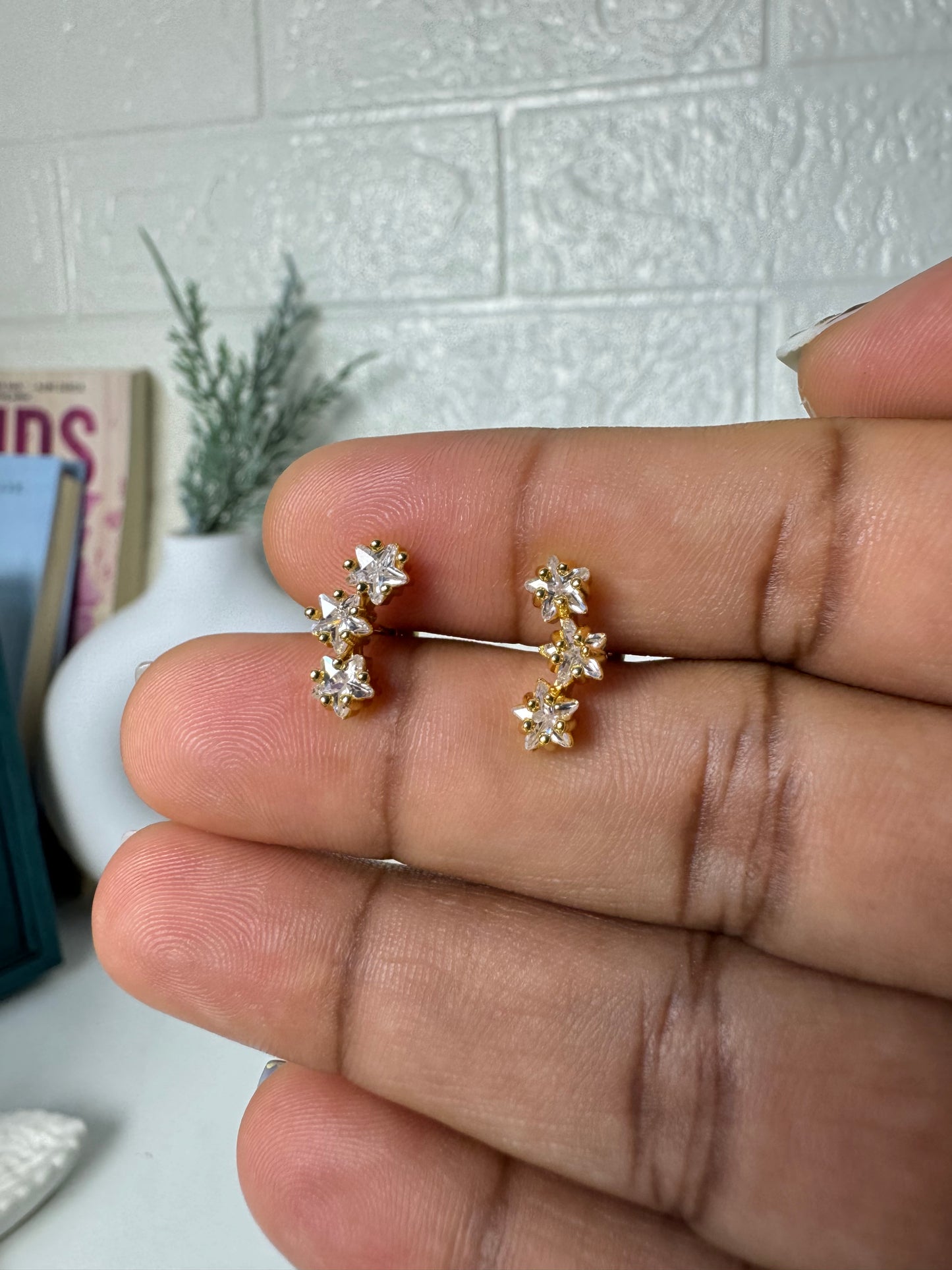 Three Star Wave_ Ball Back Stud 05