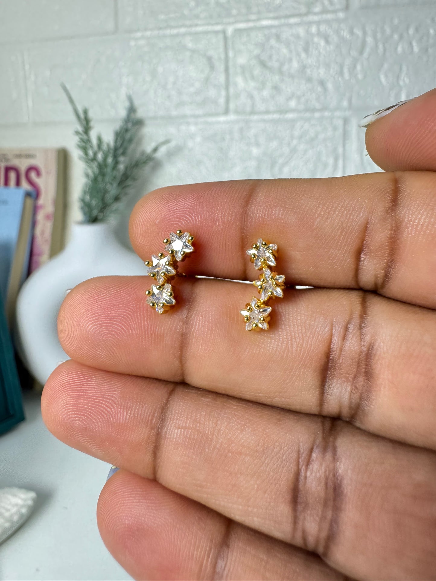 Three Star Wave_ Ball Back Stud 05