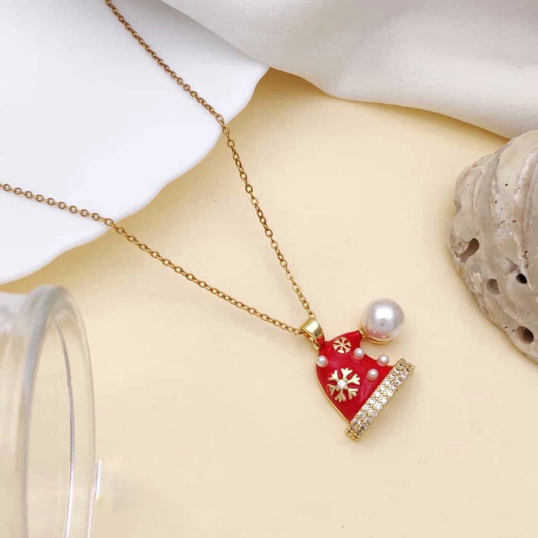 Festive Santa Hat Pendant Necklace With Peal