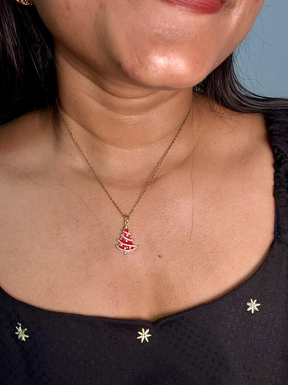 Sparkling Christmas Tree Pendant Necklace