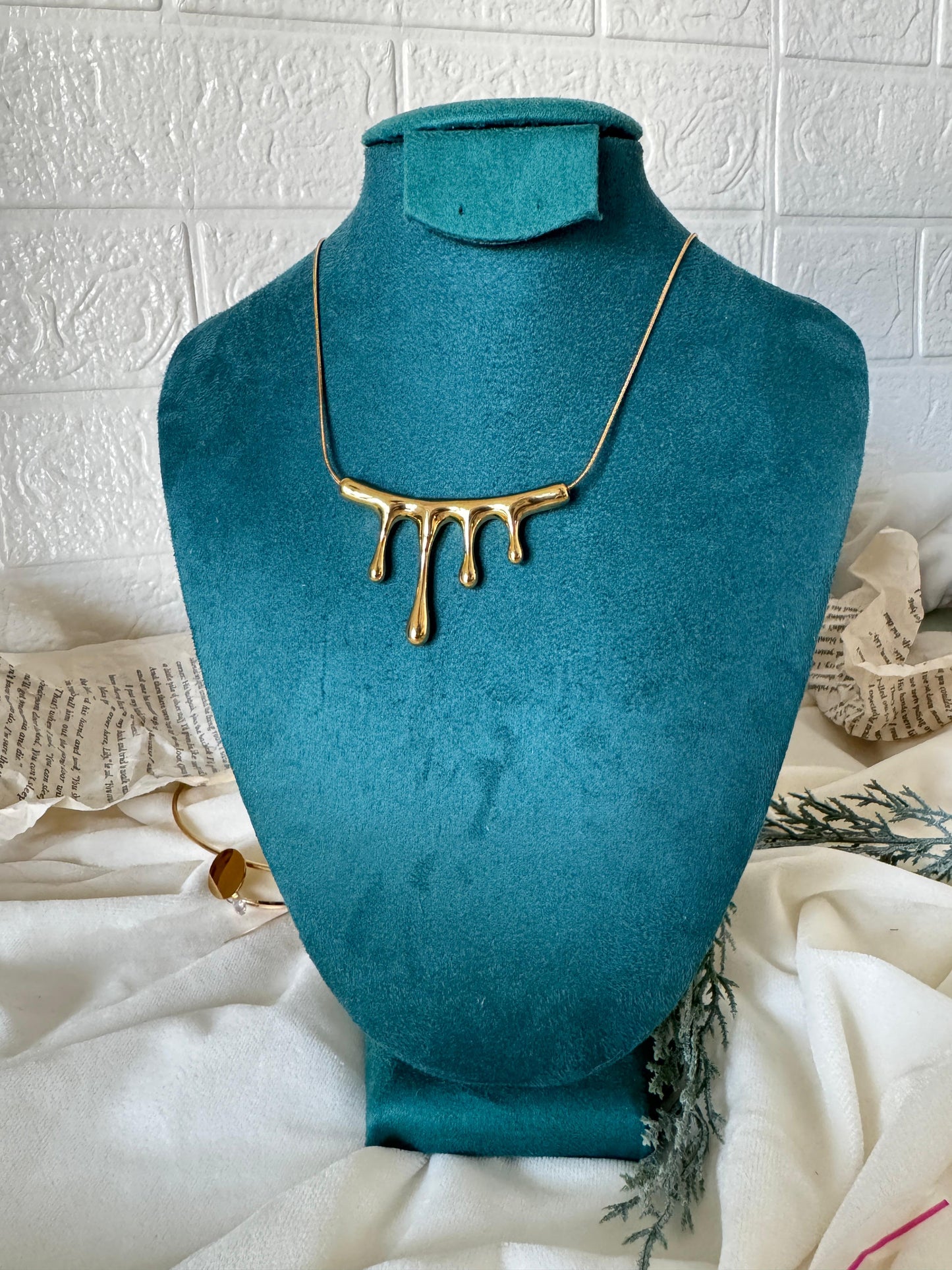 Bleeding Branch Pendant - Statement Necklace
